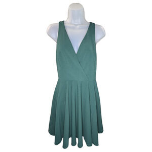 Lulus Wom LG Wonder Whirl Dark Green Twist Back Skater Dress Dance HOCO Party